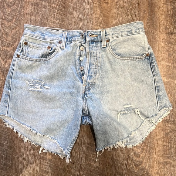 Levi's Pants - Levi 501 cut off shorts size 32.